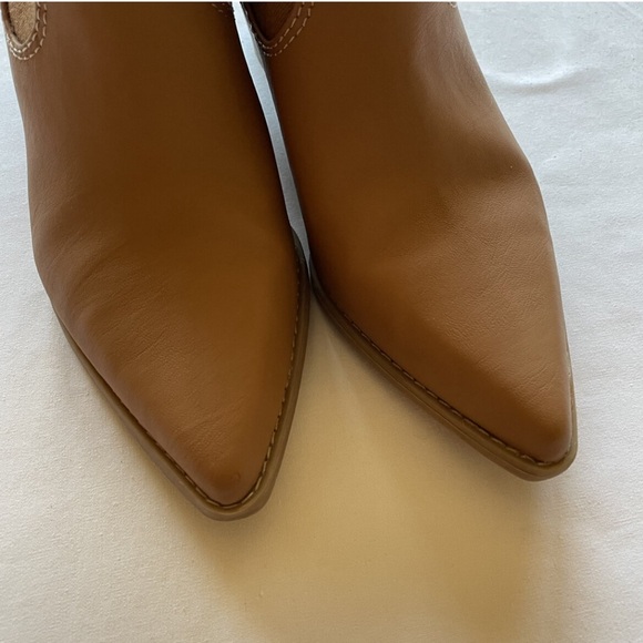 NWT UNIVERSAL THREAD Women’s Kay Ankle Boots (Multiple sizes) - Picture 3 of 6